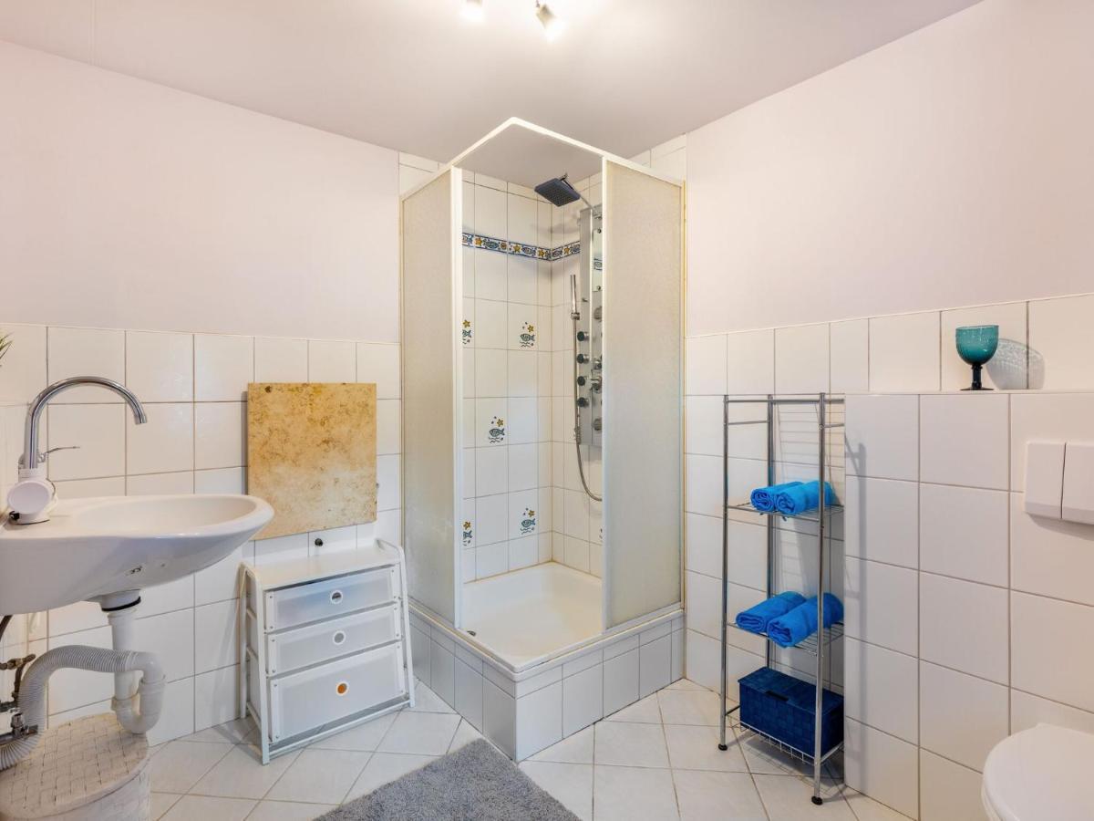 Snug Holiday Home In Divitz Spoldershagen Near Skydiving Bagian luar foto