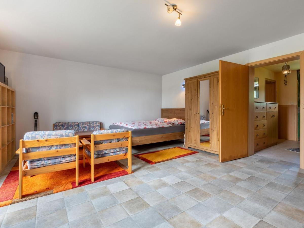 Snug Holiday Home In Divitz Spoldershagen Near Skydiving Bagian luar foto