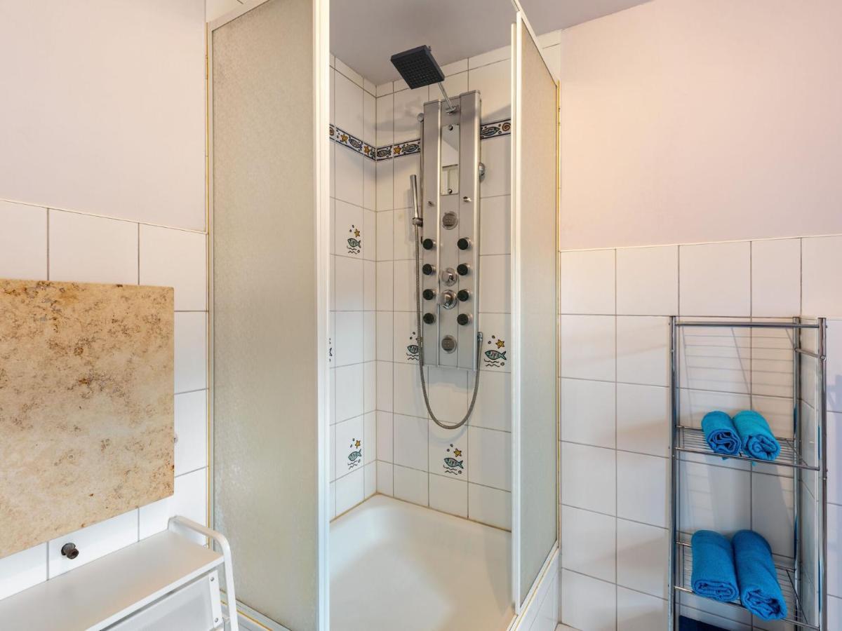 Snug Holiday Home In Divitz Spoldershagen Near Skydiving Bagian luar foto